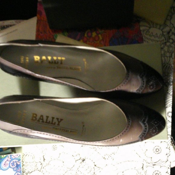 Super cute! vIVIAN 1 BY Bally - Picture 1 of 4